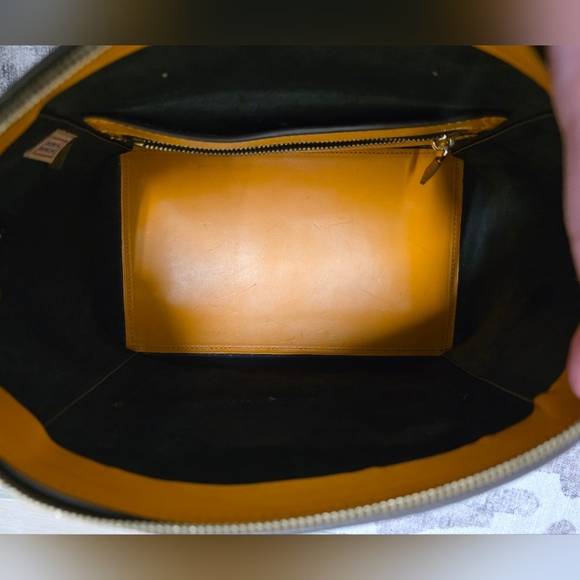 Dooney & Bourke Emerson Satchel/Crossbody Black Florentine Leather Gold Hardware - Picture 13 of 13